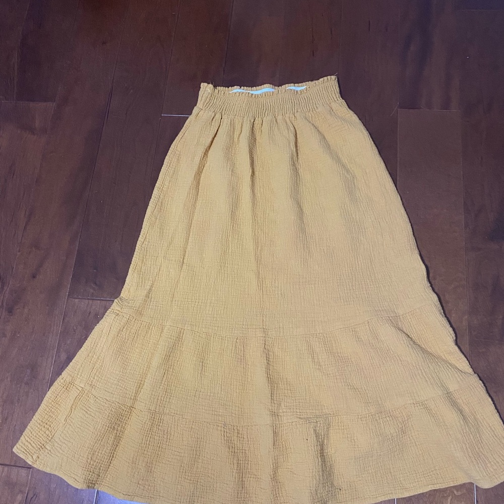 Elegant Mustard Skirt